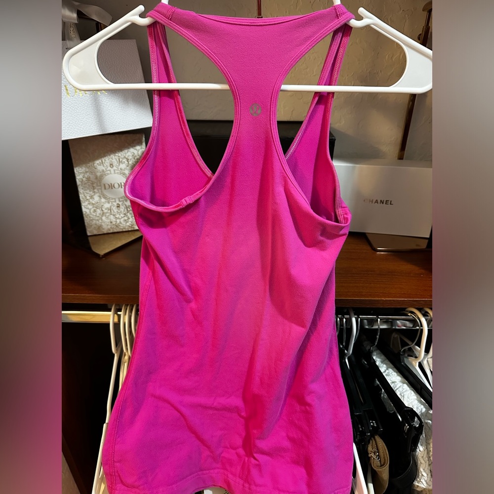 LULULEMON TANK